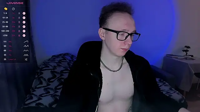 Snapshot of Alex_silents chatting on January 2025 10:50:02 AM Alex silents online show from January 2025 10:50:02 AM