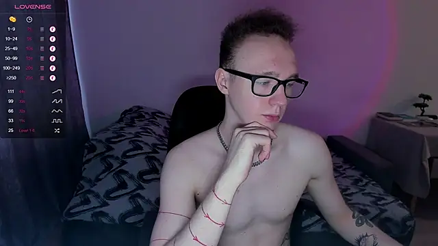 Snapshot of Alex_silents chatting on January 2025 10:51:02 AM Alex silents online show from January 2025 10:51:02 AM