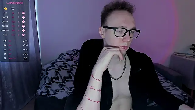 Snapshot of Alex_silents chatting on January 2025 10:40:02 AM Alex silents online show from January 2025 10:40:02 AM