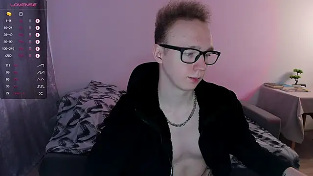 Snapshot of Alex_silents chatting on January 2025 11:11:02 AM Alex silents online show from January 2025 11:11:02 AM