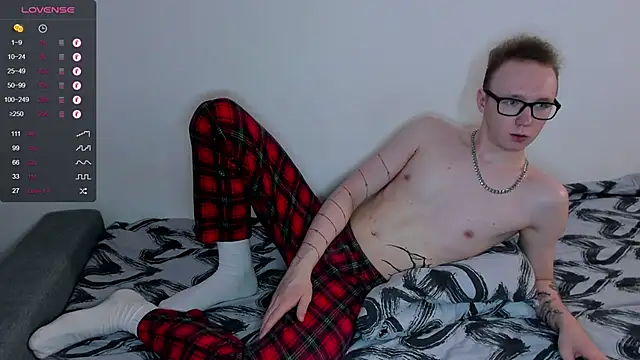 Snapshot of Alex_silents chatting on February 2025 10:37:02 AM Alex silents online show from February 2025 10:37:02 AM