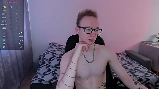 Snapshot of Alex_silents chatting on February 2025 10:50:02 AM Alex silents online show from February 2025 10:50:02 AM