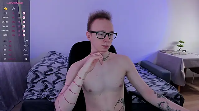 Snapshot of Alex_silents chatting on February 2025 10:40:02 AM Alex silents online show from February 2025 10:40:02 AM