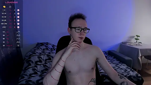 Snapshot of Alex_silents chatting on February 2025 01:10:01 PM Alex silents online show from February 2025 01:10:01 PM