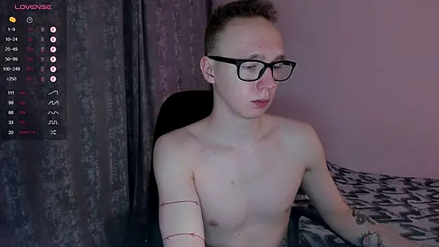 Snapshot of Alex_silents chatting on March 2025 05:28:01 AM Alex silents online show from March 2025 05:28:01 AM