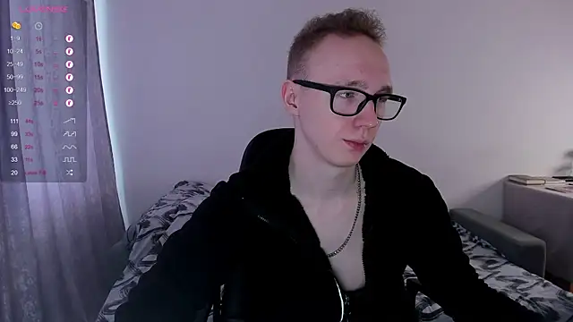 Snapshot of Alex_silents chatting on March 2025 10:05:01 AM Alex silents online show from March 2025 10:05:01 AM