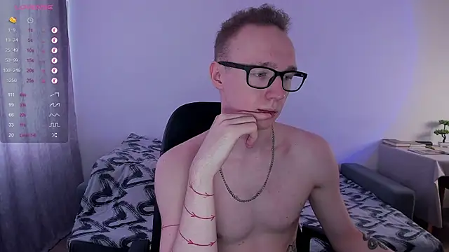 Snapshot of Alex_silents chatting on March 2025 10:06:02 AM Alex silents online show from March 2025 10:06:02 AM