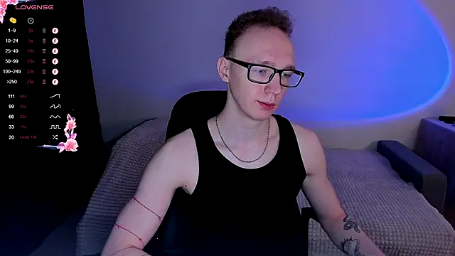 Snapshot of Alex_silents chatting on September 2025 02:39:02 PM Alex silents online show from September 2025 02:39:02 PM