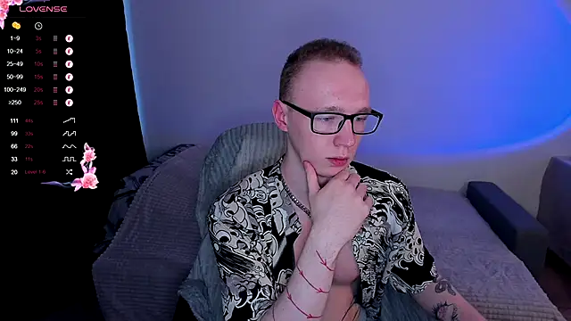 Snapshot of Alex_silents chatting on October 2025 11:55:01 AM Alex silents online show from October 2025 11:55:01 AM