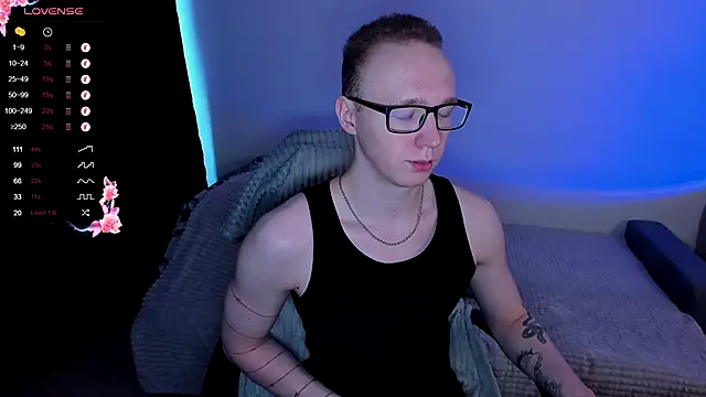 Snapshot of Alex_silents chatting on October 2025 06:25:01 AM Alex silents online show from October 2025 06:25:01 AM