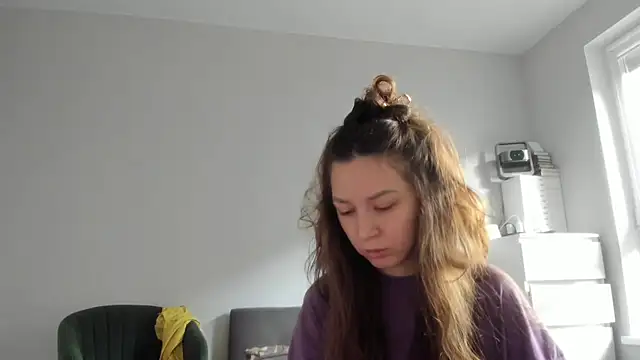 Adela Vetta online show from April 2026 08:40:02 AM