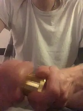 Snapshot of Simboxxx040 chatting on December 2024 05:29:02 AM Simboxxx040 online show from December 2024 05:29:02 AM