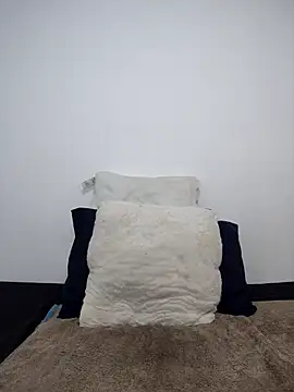 Curvy sluty online show from October 2025 06:10:02 AM