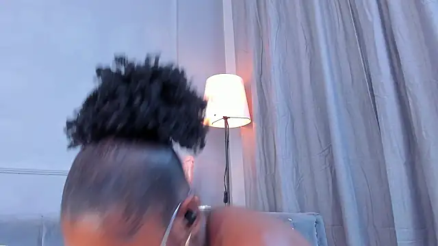 Amykord online show from February 2025 05:42:01 PM