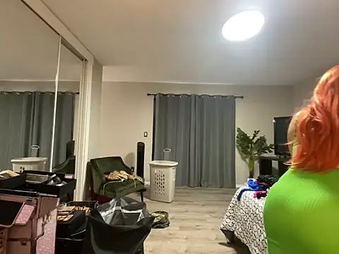 Snapshot of tatted-bitty chatting on March 2025 11:20:01 PM tatted-bitty online show from March 2025 11:20:01 PM