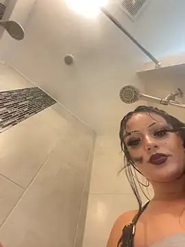 Snapshot of tatted-bitty chatting on October 2025 02:50:02 AM tatted-bitty online show from October 2025 02:50:02 AM