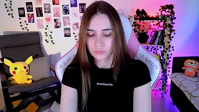 AliceCharmy online show from December 2024 12:27:02 PM