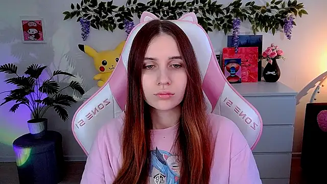 Snapshot of AliceCharmy chatting on March 2026 01:28:01 PM AliceCharmy online show from March 2026 01:28:01 PM