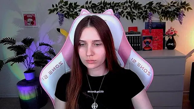 Snapshot of AliceCharmy chatting on March 2026 04:12:01 PM AliceCharmy online show from March 2026 04:12:01 PM