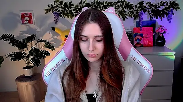 Snapshot of AliceCharmy chatting on March 2026 04:17:02 PM AliceCharmy online show from March 2026 04:17:02 PM