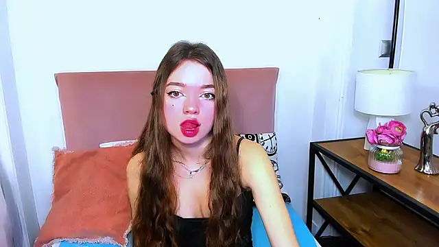 GraceLips online show from February 2025 09:47:01 AM