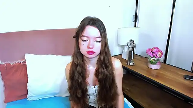 GraceLips online show from March 2025 08:38:02 AM