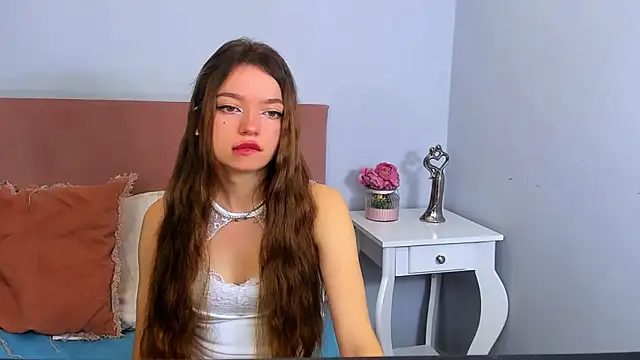 GraceLips online show from March 2025 06:38:02 AM