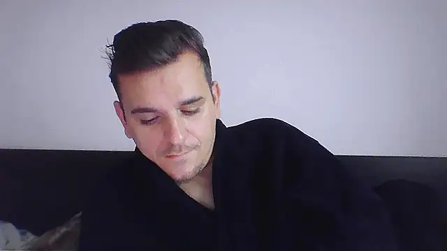 Huge cock22cm online show from November 2025 09:09:01 AM