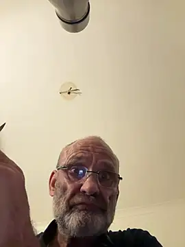 Snapshot of ShyDave81 chatting on July 2026 03:00:02 AM ShyDave81 online show from July 2026 03:00:02 AM