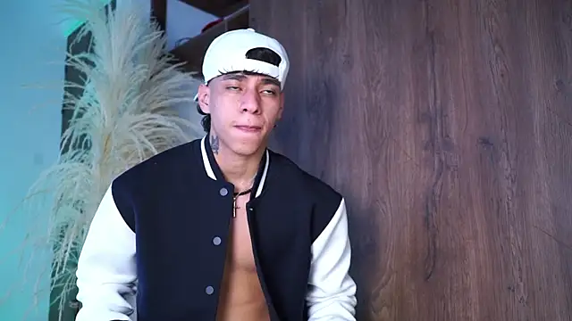 Josep Davies online show from November 2025 09:35:02 PM