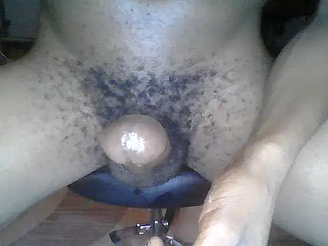 Snapshot of HornyRedBull chatting on April 2026 01:27:01 AM HornyRedBull online show from April 2026 01:27:01 AM