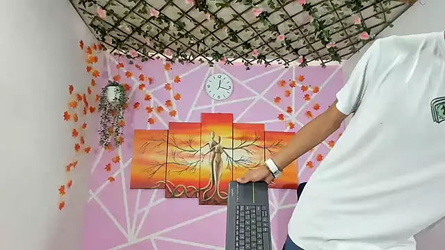 oliverhot2005 online show from February 2025 05:20:02 PM