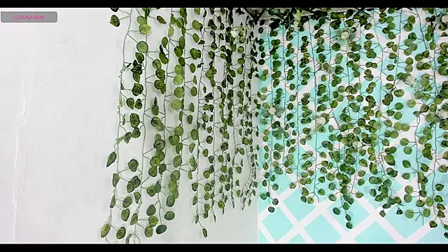 oliverhot2005 online show from November 2025 02:21:01 PM