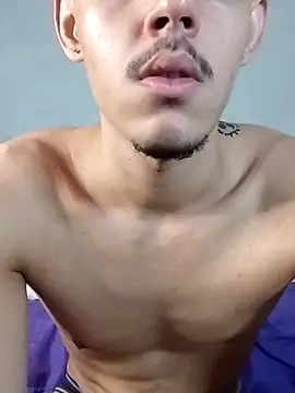 MicaelRian69 online show from March 2025 09:32:02 PM