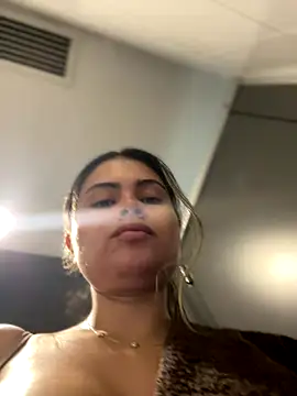 Snapshot of melanny10 chatting on December 2024 12:25:02 PM melanny10 online show from December 2024 12:25:02 PM