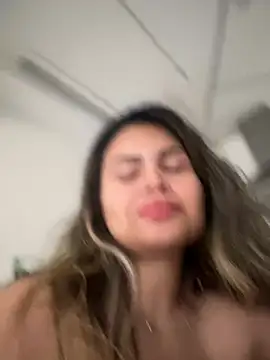 Snapshot of melanny10 chatting on December 2024 11:46:01 AM melanny10 online show from December 2024 11:46:01 AM