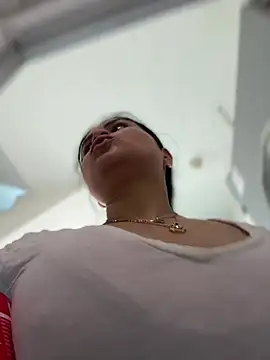 Snapshot of melanny10 chatting on February 2025 12:37:01 PM melanny10 online show from February 2025 12:37:01 PM