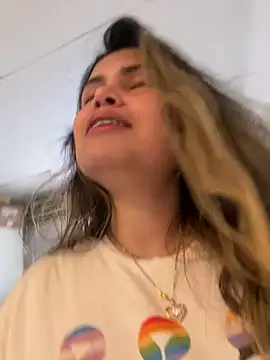 Snapshot of melanny10 chatting on February 2025 08:33:02 AM melanny10 online show from February 2025 08:33:02 AM