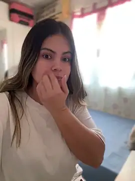 Snapshot of melanny10 chatting on March 2025 09:19:02 AM melanny10 online show from March 2025 09:19:02 AM