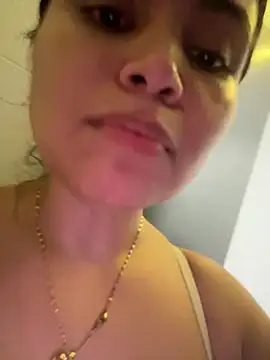 Snapshot of melanny10 chatting on March 2025 08:26:01 AM melanny10 online show from March 2025 08:26:01 AM