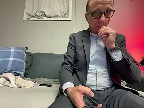 Snapshot of mouser21212 chatting on February 2025 07:10:01 AM mouser21212 online show from February 2025 07:10:01 AM