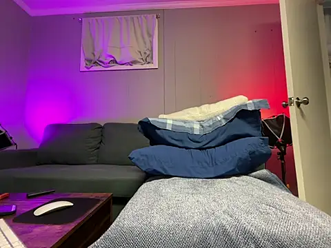 Snapshot of mouser21212 chatting on February 2025 04:00:02 PM mouser21212 online show from February 2025 04:00:02 PM