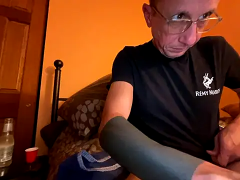 Snapshot of mouser21212 chatting on September 2025 09:58:01 PM mouser21212 online show from September 2025 09:58:01 PM