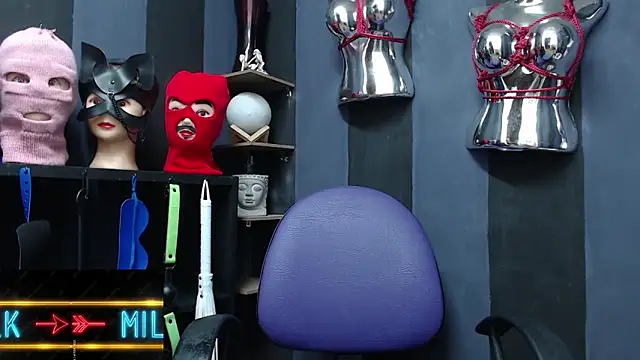 LucyStrike  online show from December 2024 03:58:02 AM