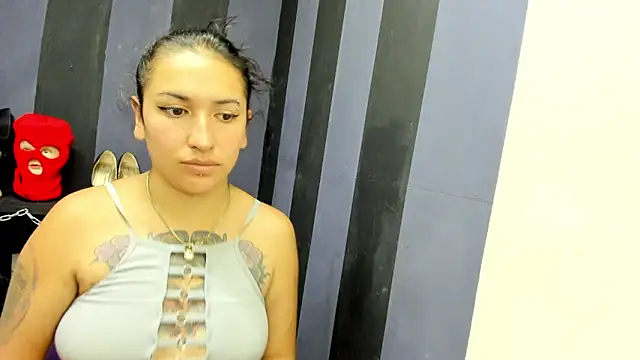 LucyStrike  online show from January 2025 03:12:01 AM