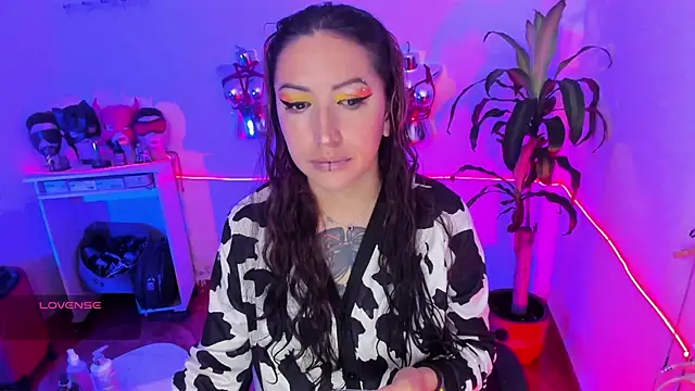 LucyStrike  online show from July 2026 01:56:02 AM