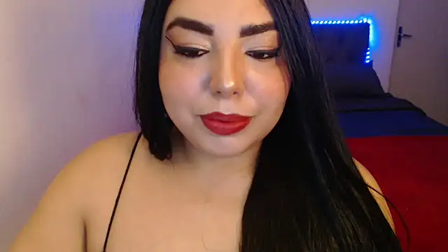 Snapshot of Internacionalist7 chatting on April 2026 10:07:02 PM Internacionalist7 online show from April 2026 10:07:02 PM