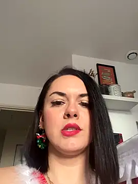 Snapshot of Luccreccia_ chatting on December 2025 02:13:01 PM Luccreccia online show from December 2025 02:13:01 PM