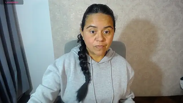 Snapshot of kendra__mamba chatting on January 2025 01:27:01 AM kendra mamba online show from January 2025 01:27:01 AM