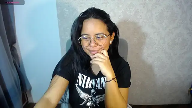 Snapshot of kendra__mamba chatting on January 2025 04:38:02 AM kendra mamba online show from January 2025 04:38:02 AM